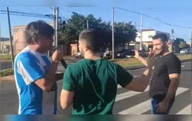 Boca Aberta e Mamãe Falei brigam em Londrina; vídeo