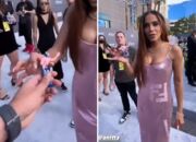 Anitta ganha 'boneco da sorte' e reação da cantora viraliza