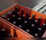 Ao todo, 570 caixas de 24 garrafas foram apreendidas