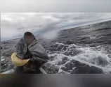 Homem de 69 anos passa 22 horas à deriva no mar