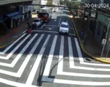 Câmera registrou acidente na Rua Ponta Grossa