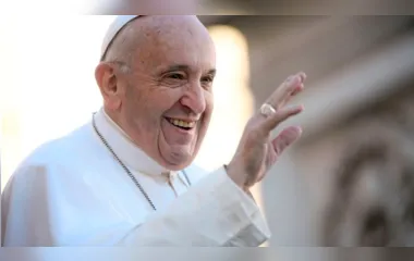 Papa Francisco faz oração pelas vítimas afetadas pela chuva no RS