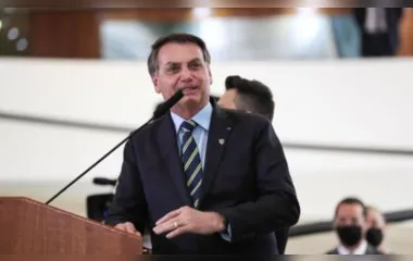 Bolsonaro diz a embaixador que Brasil vai ajudar o povo libanês