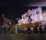 Argentinos se despedem de Maradona na Casa Rosada