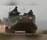 Forças Armadas desfilam com tanques em Brasília