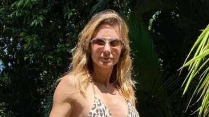 Aos 55 anos, Paula Burlamaqui exibe corpão ao publicar foto
