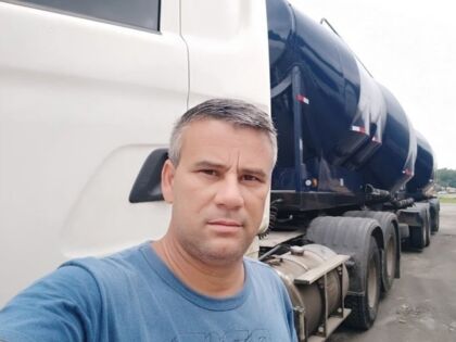Líder de caminhoneiros já fala em parar o Brasil