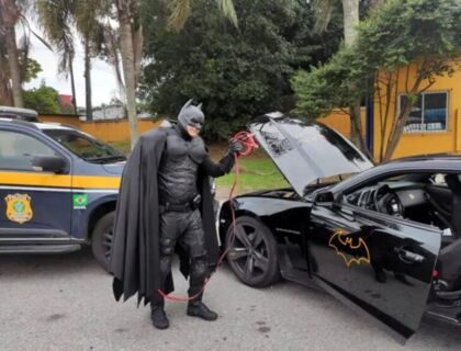 PRF 'salva' Batman em emergência inusitada na BR-101