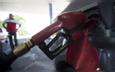 Sindicato denuncia reajuste 'abusivo' da gasolina e do diesel no PR