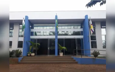 Câmara de Apucarana interrompe recesso para aprovar piso dos agentes