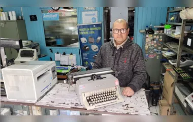 Máquinas de escrever resistem ao tempo em Apucarana; veja