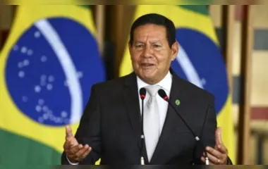 O vice-presidente do Brasil, Hamilton Mourão, emitiu sinal em prol da transição de governo