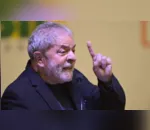 Ao destacar políticas do governo Bolsonaro, Lula citou as mortes pela covid e o crescimento da fome e da desigualdade.