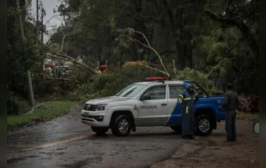 Porto Alegre também sofreu com passagem de ciclone tropical