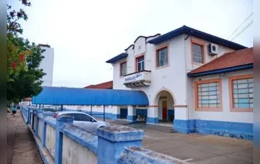 Colégio Estadual Cívico-Militar Marquês de Caravelas, em Arapongas