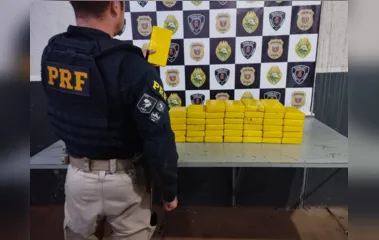 Polícia apreende 41 quilos de cocaína dentro de carro em Maringá