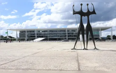 Praça dos Três Poderes passará por revitalização; edital é anunciado
