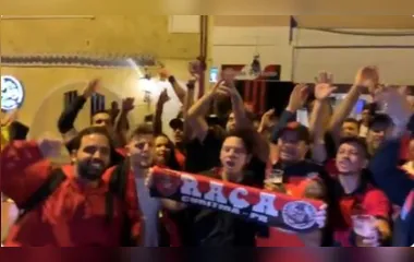 Flamenguistas invadem Lima para final contra River Plate